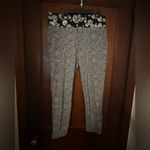 Lululemon  Departure Pant In Plush Petal Floral Black/White Size 8 Photo 2
