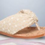Kork-Ease NIB  KORKS Women's  Poppy Thong Sandal Cream Fabric Floral Photo 1