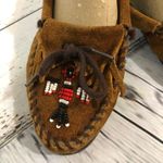 Minnetonka Moccasins Thunderbird Boat Moc Brown beaded size 8.5 Photo 6