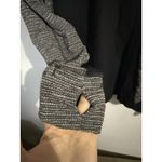 Lululemon  Womens 1/2 Zip Pullover Tight Sweatshirt Size 12 Photo 4