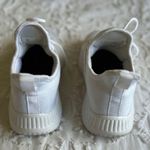 Feethit Size 6 White Women’s Slip On Running Shoes Non Slip Photo 6