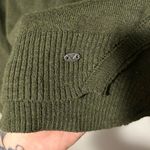 American Eagle  Outfitters Green V Neck Long Sleeve Photo 2