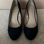 Merona  “ suede” platform black heels. Photo 1