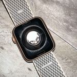 Apple Watch Series 4 40mm GPS Photo 2