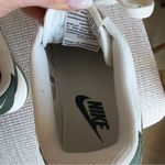 Nike NWOB  Cortez Leather Sneakers White Green Classic Retro Gum Sole Women’s 7.5 Photo 5