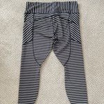 Athleta Black White Stripe Contender 7/8 Tight Powerlift Leggings Photo 10