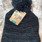 Northeast Outfitters Women’s Cozy Cabin Pom Pom Beanie Black And Gold NWT Photo 0