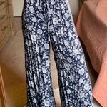 American Eagle  Flowy Pants Photo 0