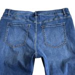 Lane Bryant Women’s Capri Jeans Plus Size 22 Blue Denim Mid Rise Signature Fit Photo 4