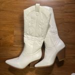 Amazon White Cowboy  Boots Women’s 7 Photo 2