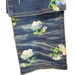 Floral Denim Button Photo 4