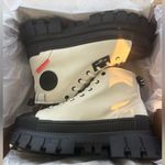 Palladium  NEW IN BOX Revolt Hi Tx Lug Sole Boots Photo 3