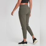 Athleta Trekkie North Jogger Mountain Olive Olive Green Jogger Pants Size 6 Photo 1