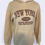 SheIn  Letter Graphic Kangaroo Pocket Thermal Lined Hoodie Sz XS Photo 0