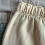 Lululemon NWT  Scuba Mid-Rise Oversized Short 7" Graphic
Medium
Butter cream Photo 5