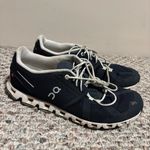 OnCloud Cloud Sneakers Navy White Men’s Size 7.5, Women 9 Blue Photo 1