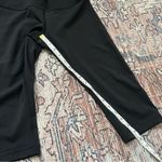 Lululemon Wunder Under Hi-Rise 1/2 Tight Full-On Luxtreme 17" Cropped Leggings Photo 9