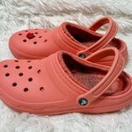 Crocs Lined Clogs Classic Coral Unisex Slip-On Charm Faux Fur Women’s Size 10 Photo 1
