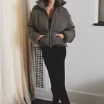 VICI CITY LIGHTS PUFFER JACKET Photo 2