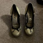DKNY  gold pavlova metallic heels 8 Photo 1