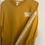 H&M Forever 21 Long Sleeve Yellow Graphic TShirt. Size Medium. Photo 2