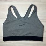 Nike  Women’s Swoosh Sport Bra Size Small Photo 0