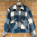 ZARA CROPPED PLAID OVER SHIRT BLUE/WHITE SMALL Photo 0