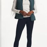 Vuori  NWT Chilled Out 7/8 Leggings Color Ink Navy High Rise 27” Size S Photo 3