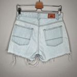 Quiksilver Womens Light Wash Cotton Frayed hem Denim Shorts Size 27 skater Photo 1