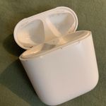 Apple AirPod Charging Case Photo 0