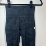 Vuori Daily Jogger Leggings Black Camo High Rise 7/8 Gym Stretch FLAW Women's XS Photo 2