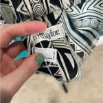 Ann Taylor Vintage  100% wool black and white Aztec patterned scarf Photo 3