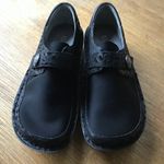 Alegria  DEN 435 BLACK LEATHER/NEOPRENE SLIP-ON SHOES. 37. Photo 2