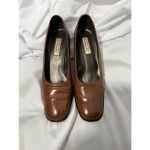 Talbots Vintage‎  Brown Leather Heels Photo 1