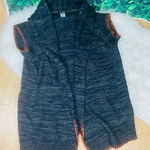 Twenty One  gray and orange fall / winter knit style sweater / vest size M Photo 0