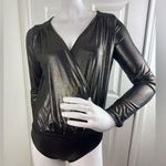 EXPRESS  Womens Gold Metallic V-Neck Long Sleeve Bodysuit Top Size XSmall. #361 Photo 0