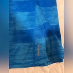 Reebok  Women’s Long Sleeve Athletic Quarter-Zip – Size Medium Photo 2