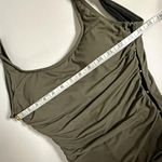 Carmen Marc Valvo Beaded Suit Photo 9