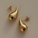 Teardrop Earrings Gold Photo 1