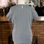 Liz Claiborne BLACK & WHITE CHEVRON PRINT WRAP LOOK TUNIC (0X) Photo 3