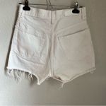 RE/DONE  White Distressed Jean Short Photo 6