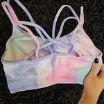 Women's seamless stretches sports bra tie dye top. Pink Size M Photo 0