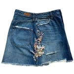 Abercrombie & Fitch 🆕 Floral Embroidered Blue Denim Skirt Photo 4