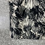 Ann Taylor Women's Black & White Floral Print Pencil Skirt - Size 8 - Corpcore Photo 2