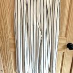 Topshop High Waist Wide Leg Crop Trousers. Size 6. Photo 2