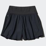 Uniqlo  Ultra Stretch AIRism Shorts in Black Photo 0