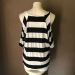 Red Lolly 🌵3/$25 Cold Shoulder Blouse Photo 3