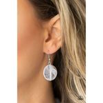 Paparazzi Beach Day Demure White Necklace (453) Photo 2