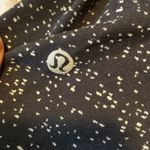 Lululemon  1/2 zip magnetized black and white long sleeve  Photo 4