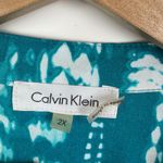 Calvin Klein  Tie Dye Button Down Blouse Size 2X Teal Lightweight Office Career Photo 4